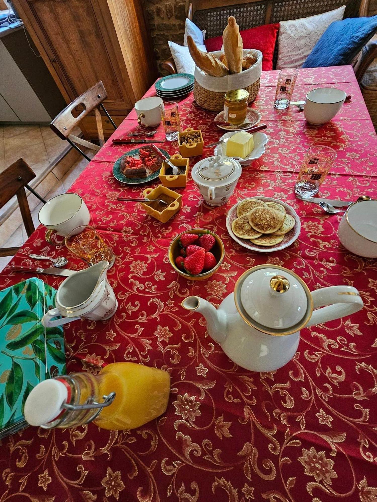 Bed and Breakfast Le Moulin De Chazelle Cormatin Екстер'єр фото